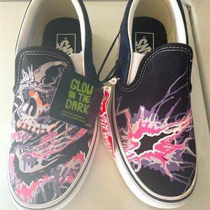 Vans Slip Ons Glow in the Dark Size 6 (New)